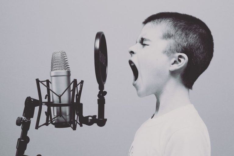 microphone 1209816 1920 1392x928 1
